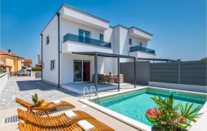 3 Bedroom Nice Home In Jadrija